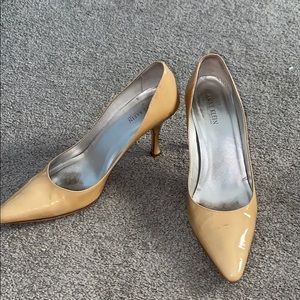 Anne Klein heels size 7
